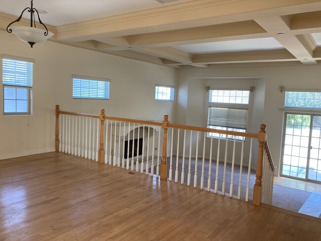 DR overlooking LR - 314 N Catalina Ave