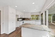 Photo - 4111 Reyes St