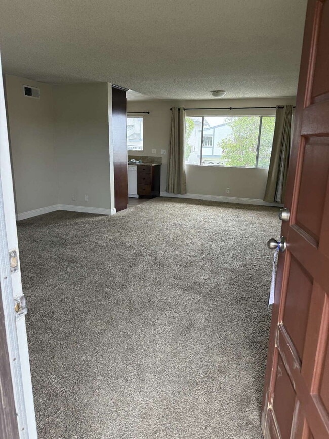 Building Photo - 33951 Mariana Dr Unit C Rental
