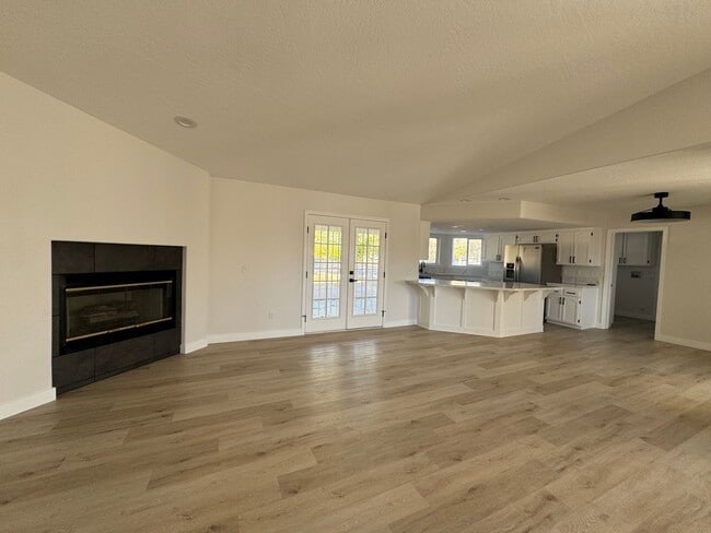 Photo - Newly remodeled home on The Mesa in Hesperia!