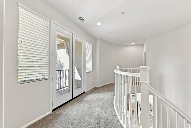 Photo - 22 Glicina St