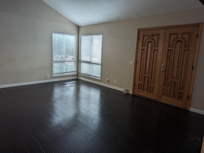 Photo - 18613 Jeffrey Ave