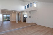 Photo - 2945 Harbor Blvd