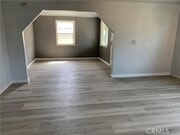 Photo - 1432 W 9th St