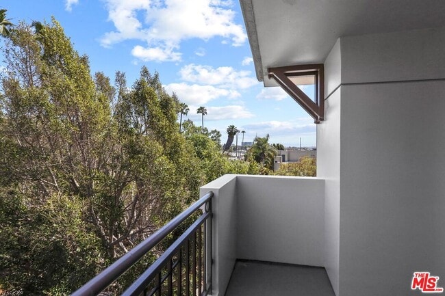 Photo - 1417 Butler Ave Unit 104