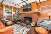 Photo - 301 E Barker Blvd