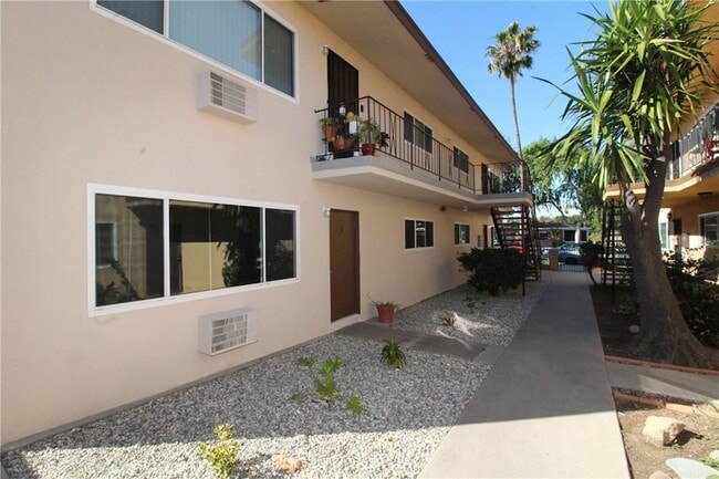 Photo - 1010 E 32nd St Unit A