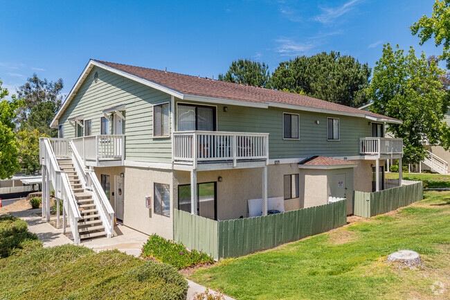 Building Photo - Creekside Meadows