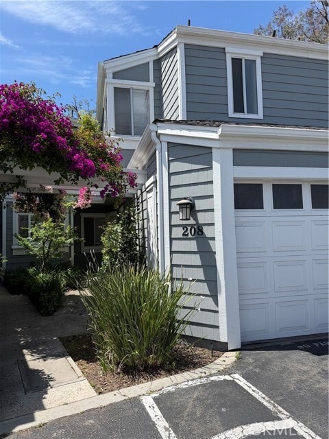 Building Photo - 208 Santa Rosa Ct Unit 208