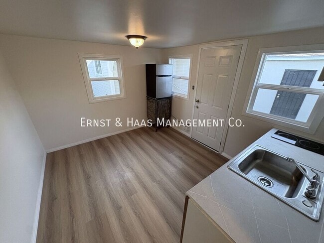 Photo - 15334 Orizaba Ave Unit B