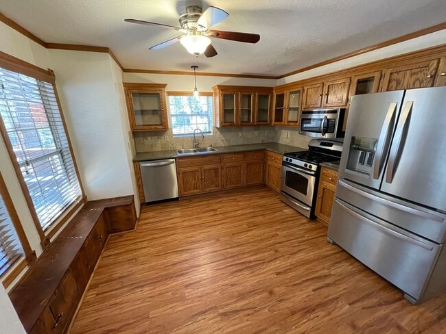 Photo - Beautiful 2 Bedroom 2 Bathroom in Big Bear City with Large Backyard