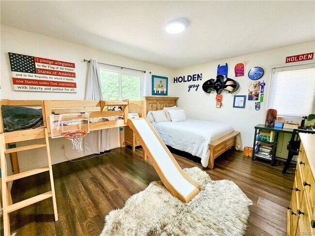 Photo - 23747 Oakfield Rd