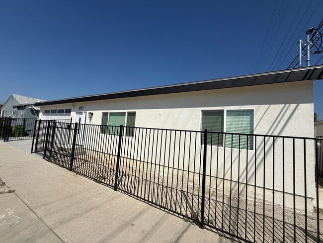 Building Photo - New Construction 3 Bedroom ADU for Rent in North Hollywood!