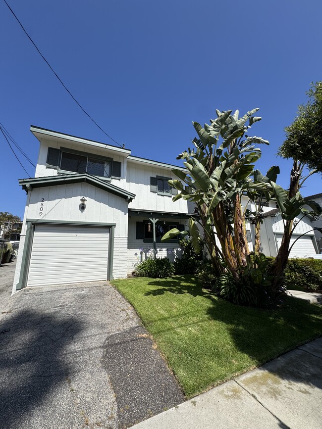 Building Photo - 2309 5th St Unit 2309 5th St #3