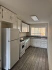 Kitchen - 200 S Vendome St Apartments