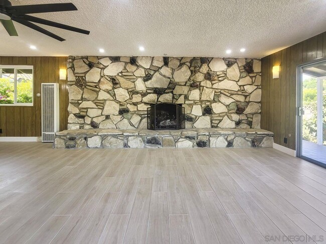 Photo - 151 W Hillside St