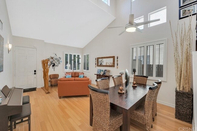 Photo - 18241 Arminta St