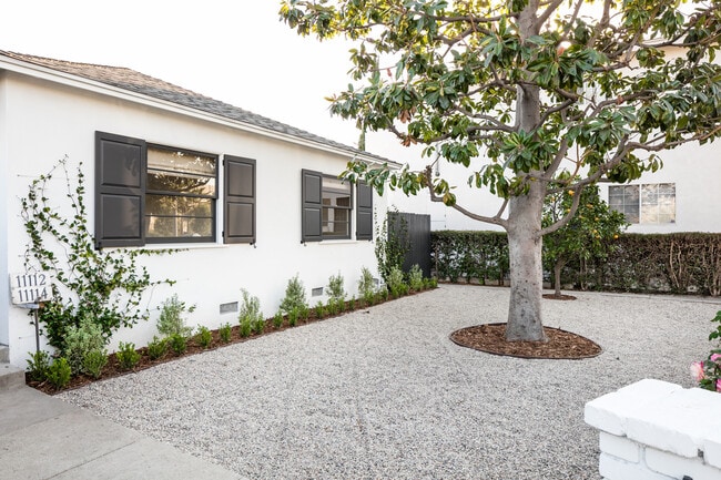 Building Photo - 11112 Exposition Blvd Unit 11112