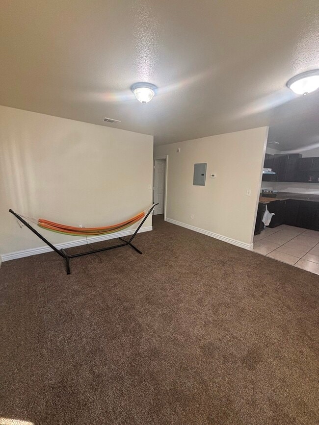 Photo - 9123 Baring Cross St