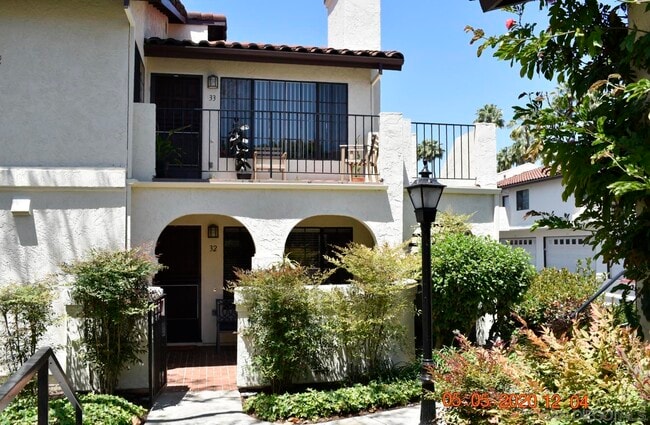 Photo - 4210 Porte de Palmas Townhome
