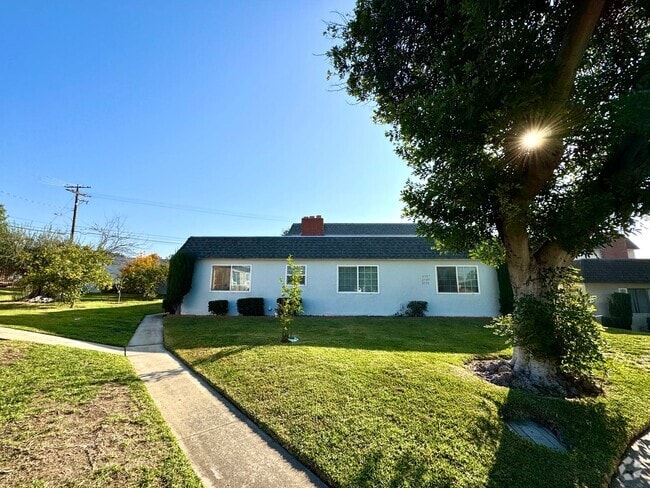 Building Photo - Spacious 2-Bed, 2-Bath Apartment for Lease...