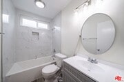 Photo - 13343 Victory Blvd Condo Unit 2