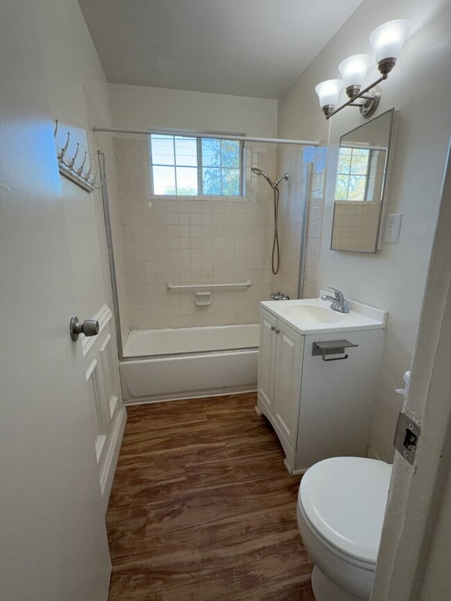 Photo - 2 Bedroom 1 Bath Duplex