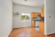 Photo - 5412 Willowcrest Ave Unit 3