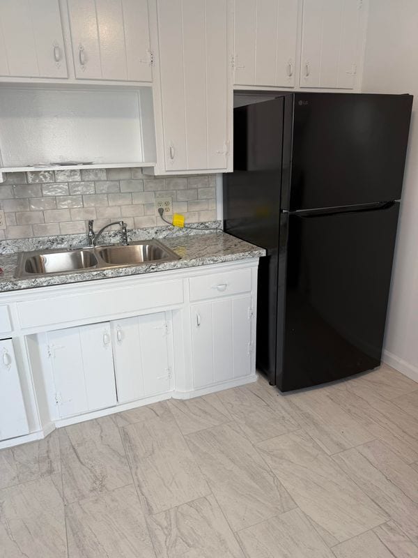 Photo - 7617 Sturgess Ave