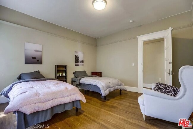 Photo - 2901 Raymond Ave Unit 2903
