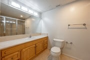 1BR, 1BA - 978SF - BATHROOM - Spring Arcade Building