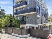 Photo - 1445 1/4 N Martel Ave Townhome