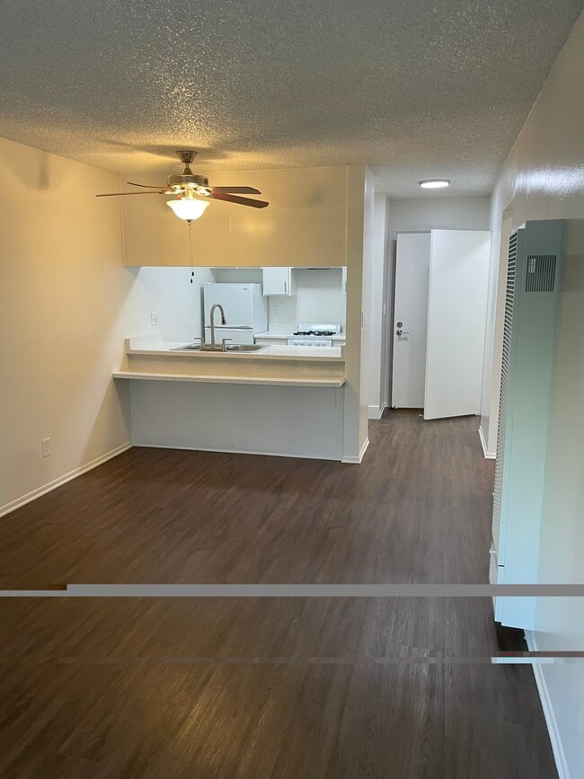 Unit 112 Living Room - La Villa Mesa