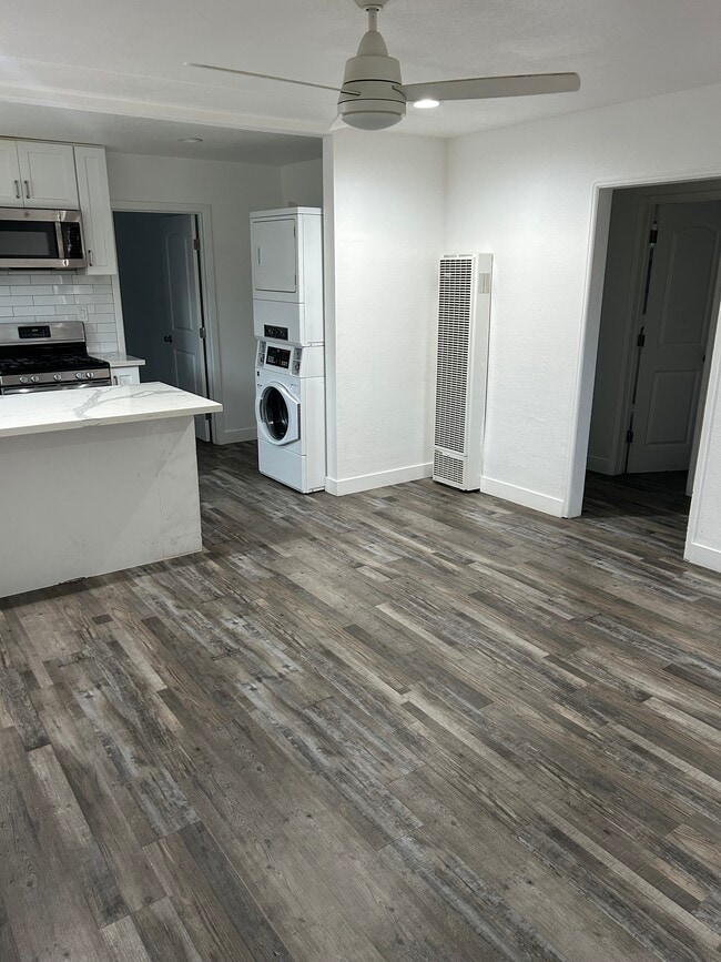 Photo - 4600 W 170th St