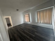 Photo - 3925 Normandie Ave