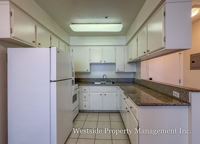 Photo - Overland Apartments