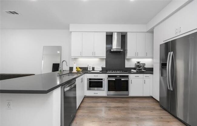 Photo - 2424 Nolita Unit 215