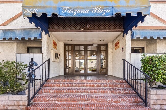 Photo - 18530 Hatteras St Unit 122