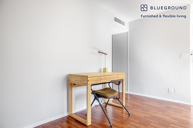 Photo - 330 N Crescent Dr Unit FL3-ID401