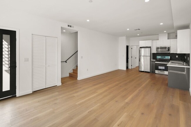 Photo - 1731 S New Hampshire Ave Unit 1731 1/2