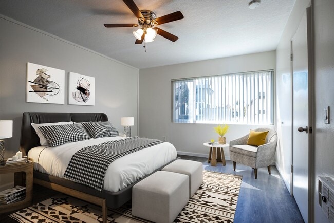 Photo - La Palma Woods Apartments