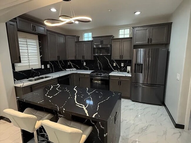 Building Photo - 2696 Escala Cir