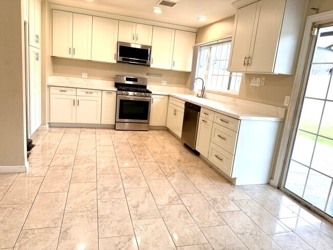 Photo - 6502 Edgemont Dr