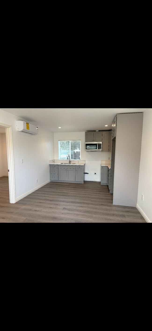 Photo - 417 Camino Real St Unit A