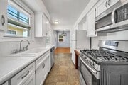Photo - 7412 W 91st St House