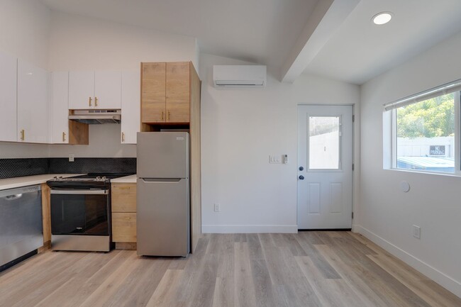 Photo - The Leland I