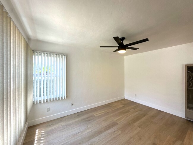 Photo - 4158-60 52nd St Unit 4160