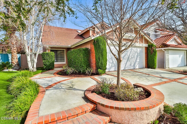 Building Photo - 26914 Deerweed Trail Rental