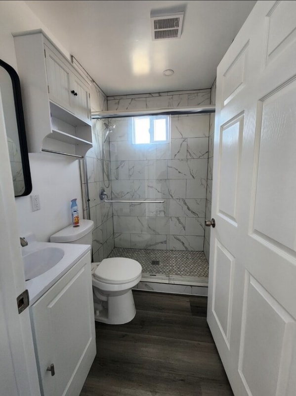 Photo - 1531 W 71st St