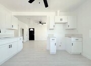 Photo - 520 N Wilmington Ave